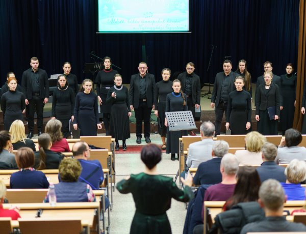 Zenés ünnepvárás: karácsonyi ünnepség az egyetemen