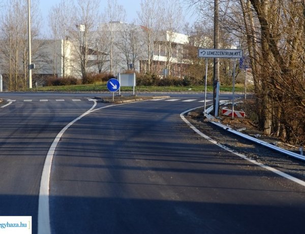 Megújul a bekötőút Rozsrétszőlőnél – Egyszerűbb és biztonságosabb lesz a közlekedés