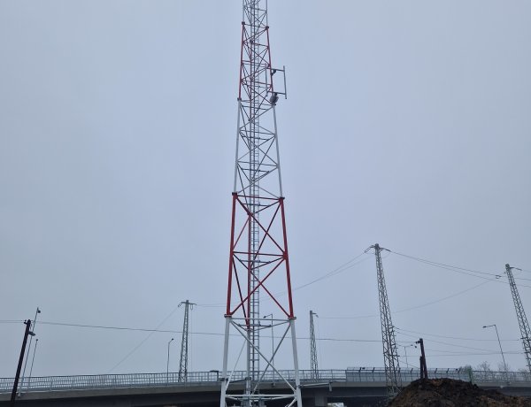 Nyíregyháza-Észak és Császárszállás bázisállomás létesítése