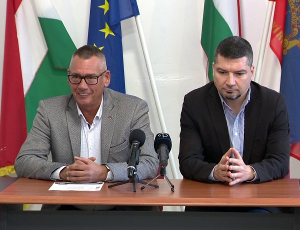 Karitatív adományokat osztott Szabolcsban és sajtótájékoztatót tartott a megyei tisztújításon átesett MSZP