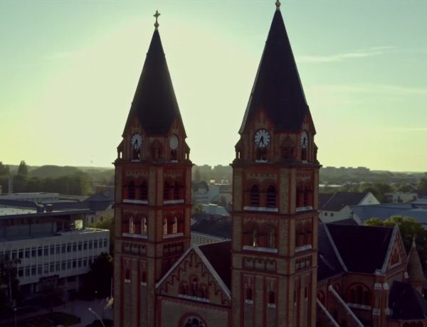 Gyászmise XVI. Benedek emeritus pápáért