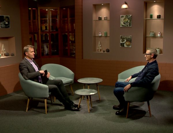 Debütál Csernák Tiborral a Móricz Pódiumszínpad, pótszilveszter, kultúra napi műsor – a színház januári kínálatából tallózunk