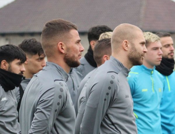 Betegség után, visszatérés előtt a belső védő