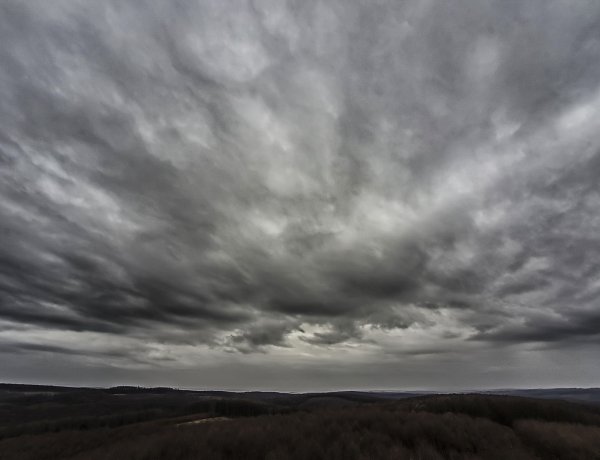 Borongósan indul a vasárnap, de lesz, ahol kisüt a nap