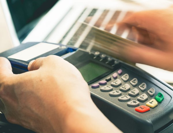 Szép-kártya: a kártyatulajdonosok és a szolgáltatók is örülnek a módosításnak