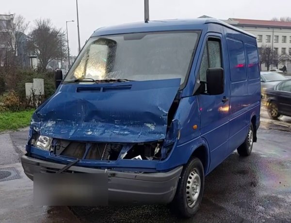 Jelentős anyagi kárral járó baleset történt a belvárosban