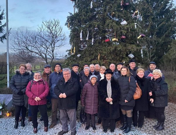 A doni áldozatokra emlékeztek Oroson