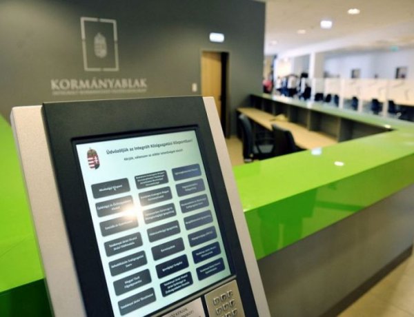 Miniszterelnökség: több mint 15 millió ügyet intéztek tavaly a kormányablakokban