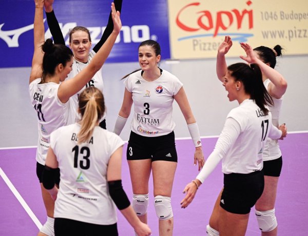 Jó formában a női röplabdások 