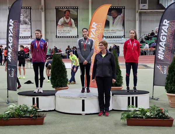 Érmek a korosztályos bajnokságról 