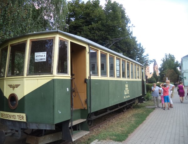 Beszélgessünk régi időkről!