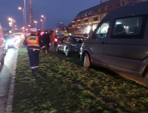 A Pazonyi téren történt hármas karambol kedden este