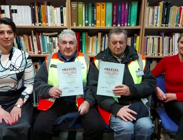 Oklevéllel tüntettek ki két jósavárosi szépkorú polgárőrt