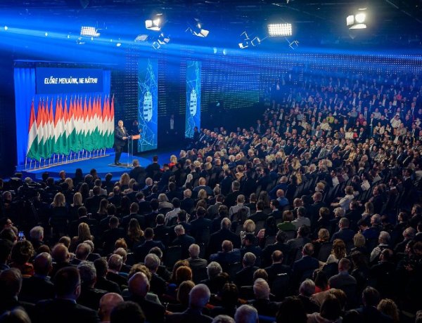 Ma 15 órától miniszterelnöki évértékelőt tart Orbán Viktor