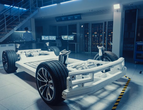 Timmermans: hozzá kell látnunk a tömeges akkumulátorgyártáshoz Európában