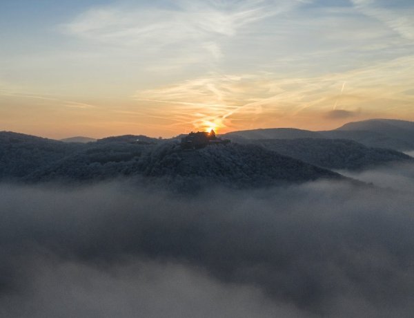 Ötvenéves melegrekord dőlhet meg szerdán
