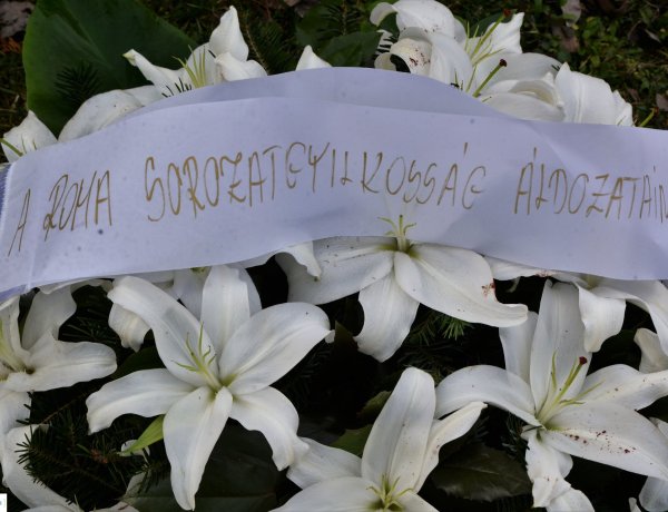 A roma gyilkosságok áldozataira emlékeztek Nyíregyházán