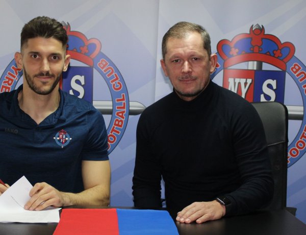 Belső védőt igazolt a Szpari