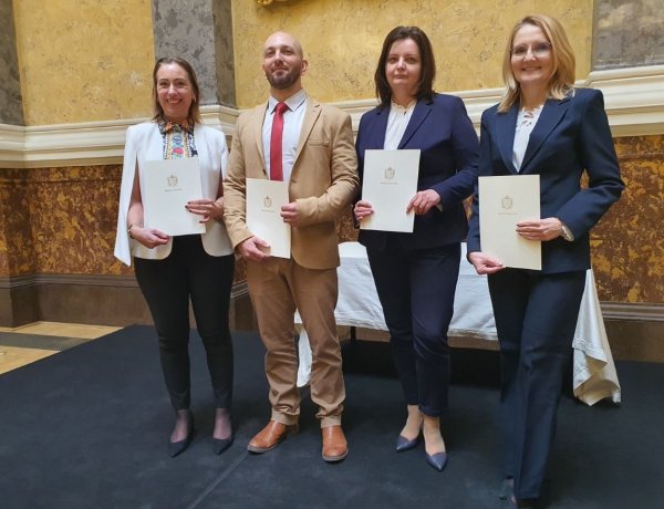 Főiskolai tanári kinevezéseket vettek át