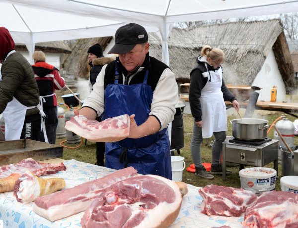 Disznótoros Fesztivál és Böllérverseny – Március 4-én rendezik a népi gasztronómiai eseményt a múzeumfaluban