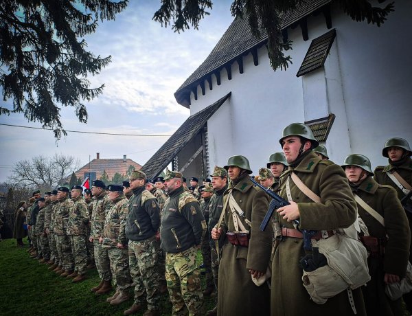 Fiatalok a haza szolgálatában