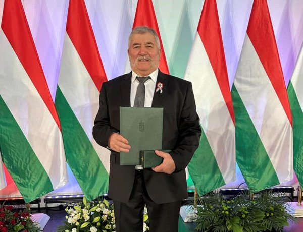 Magyar Arany Érdemkereszt kitüntetéssel ismerték el Tárbály István, a nyíregyházi Timpex Kft. ügyvezetőjének munkáját