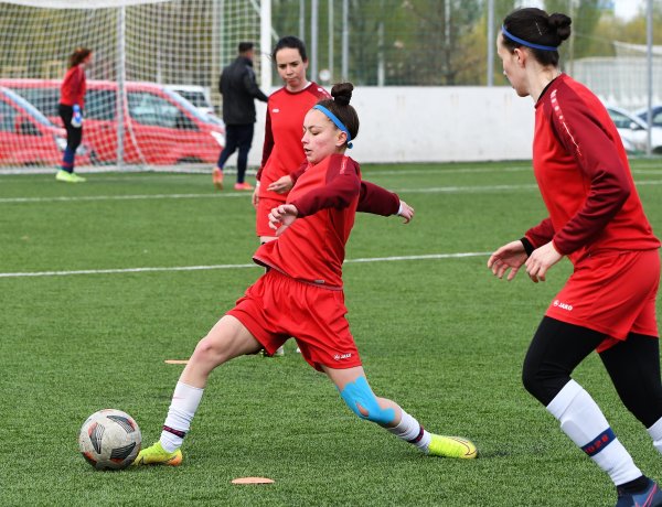 A női csapat számára is elkezdődik a tavasz