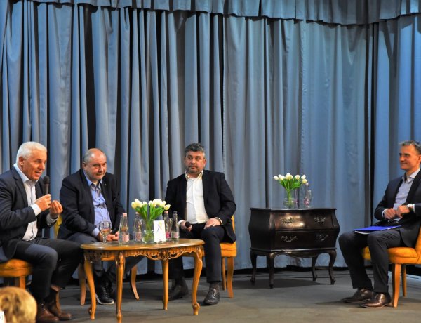 Évtizedekre eldőlhet Nyíregyháza sorsa – Gazdasági fórumot tartott a Vállalkozók Nyíregyházáért Egyesület