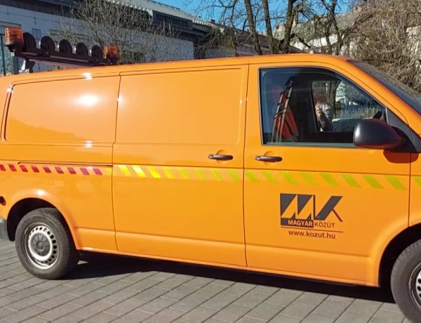 A Magyar Közút a jelzőlámpák karbantartását végzi a következő napokban