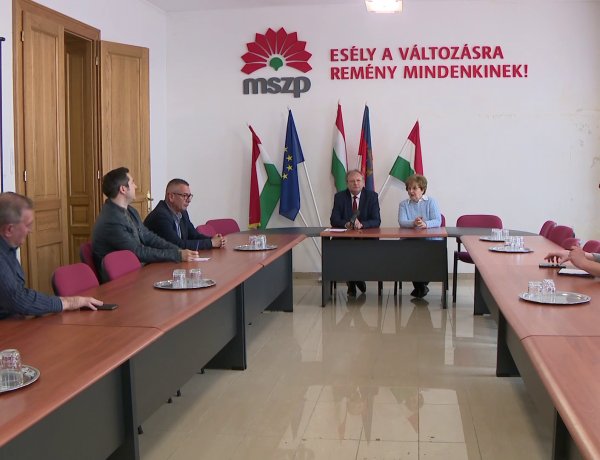 Az MSZP az oktatásról tartott sajtótájékoztatót