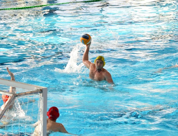 Továbbra is veretlen az AQUA SE OB serdülő csapata