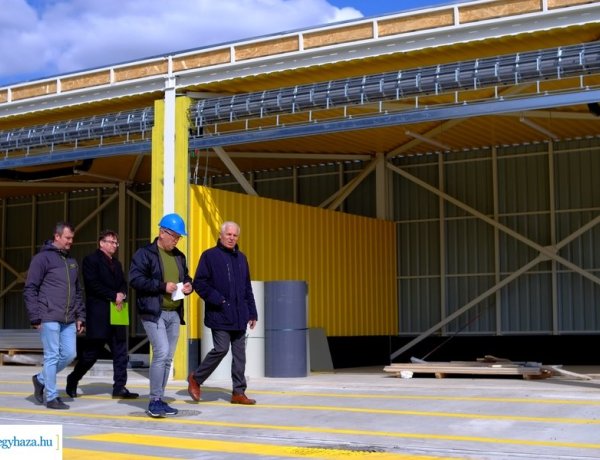 Autóbusz-telephely – Júliusban kész a teljes intézmény