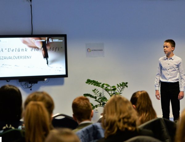 Megyei szavalóverseny – Közel 100 diák jelentkezett