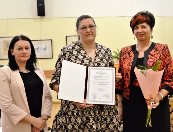 Könyvtári Kultúráért és Csendes János Életműdíj – Kitüntetések a Könyvtárosok Világnapján