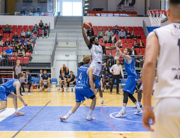 Izgalmas meccs után vendég győzelem