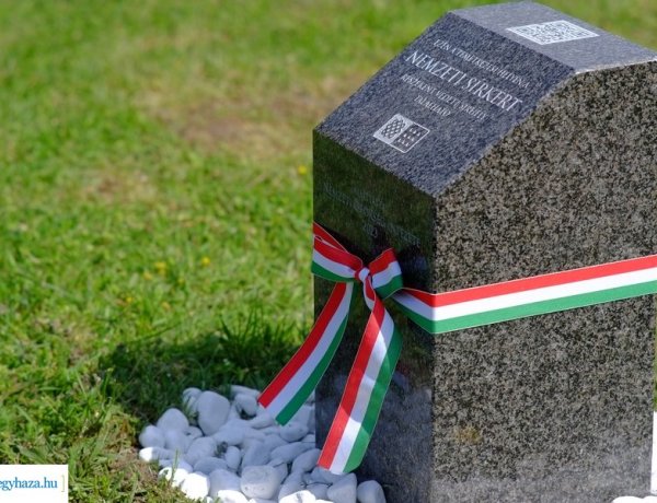 Okos parcellakő a főhadnagy emlékére – Felújították vitéz Kovács István sírhelyét