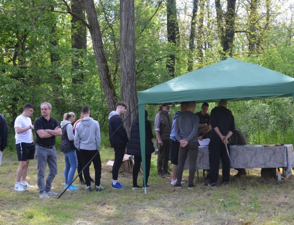 Ismét sokan szedték maguknak a májusfát Nyíregyházán