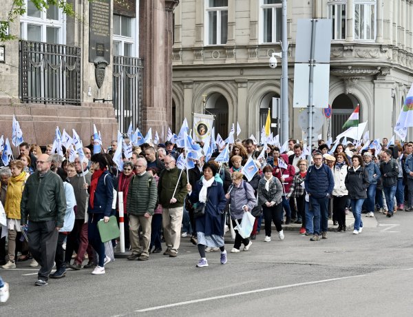 Zarándokúton a Szentatyához