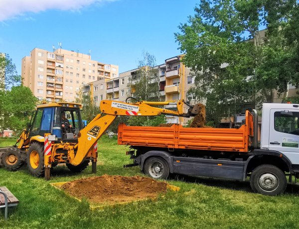 Tiszta homokozó a gyermekek egészségéért!