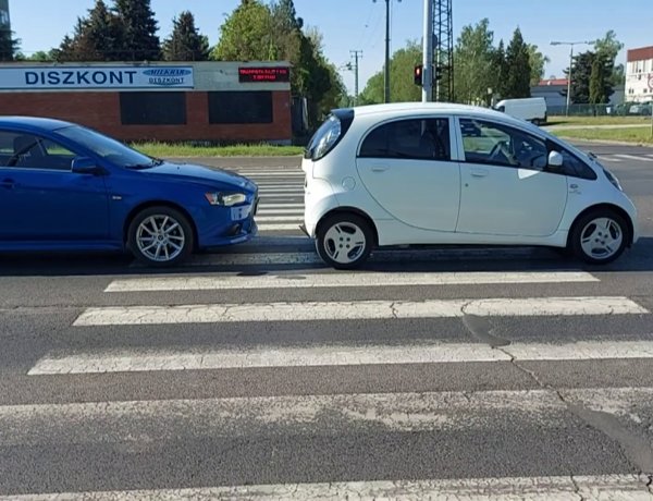 Ráfutásos baleset történt csütörtök reggel az Orosi úton