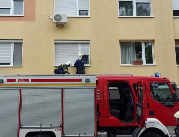 Szépkorúhoz riasztották a mentőket, a bejutásban a tűzoltók segédkeztek