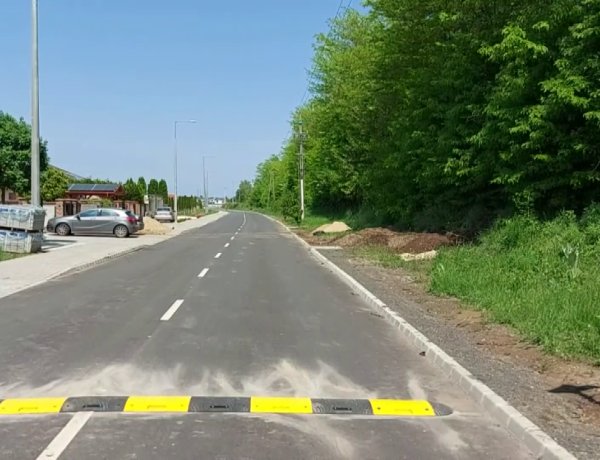 A Makay István utcán 30 km/órás sebességkorlátozás lépett életbe péntektől