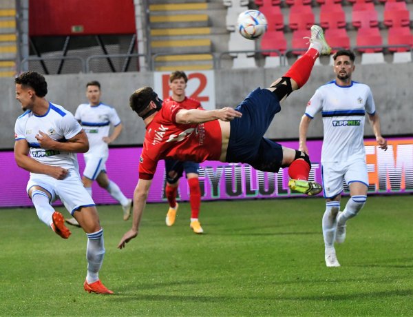 Kikapott a Szpari, de osztályozót játszhat