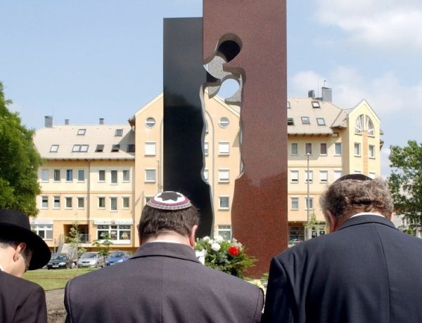 A Holokauszt áldozataira emlékeznek Nyíregyházán