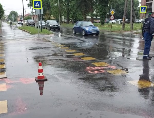 Gyalogosnak ütközött egy személygépkocsi a Kállói út és Zimonyi utca kereszteződésében