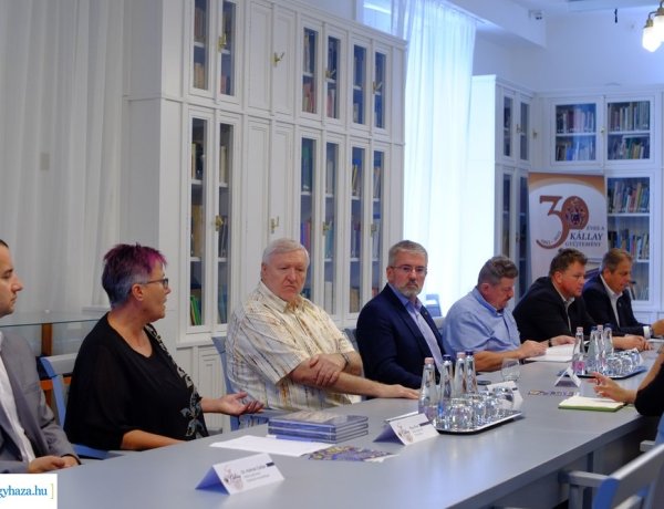 Múzeumok Éjszakája – Hajnalig tartó programmal vár a Kállay Gyűjtemény