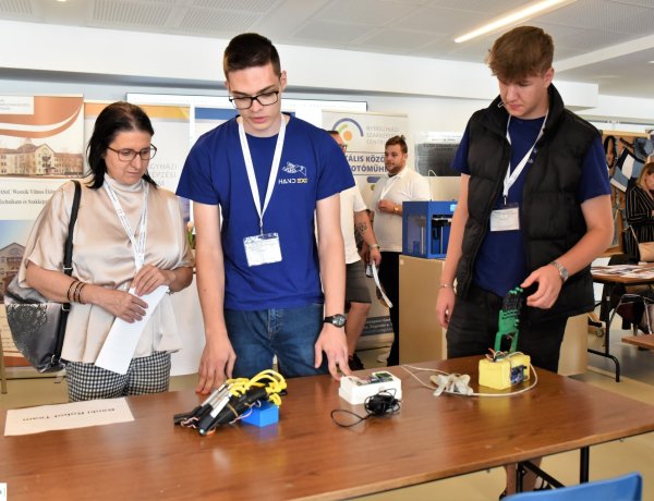 Helyben, rendben! – Konferencia a fiatalok helyben boldogulásáért