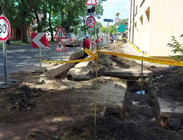 Forgalomkorlátozásra számíthatnak a közlekedők a Tóth Árpád utca és Inczédy sor között