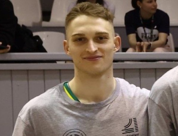 Új játékos a kosarasoknál