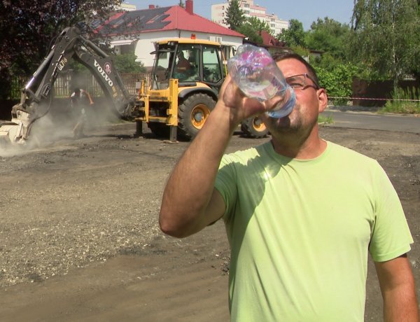 Munkavégzés a hőségben – Pihenőidőt és friss ivóvizet kell biztosítani a munkaadóknak